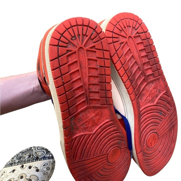 2018 Nike Air Jordan 1 Mid Team Orange Black Size 13 - Picture 8 of 10